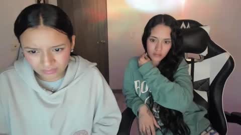 Snapshot of kimmi_foxy chatting on September 2025 11:09:02 PM kimmi online show from September 2025 11:09:02 PM