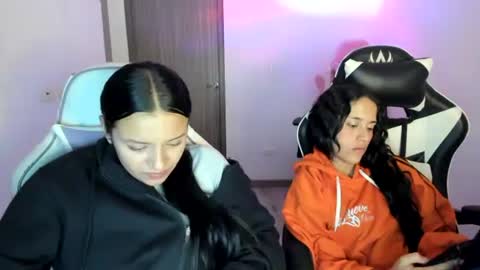 Snapshot of kimmi_foxy chatting on October 2025 11:23:01 PM kimmi online show from October 2025 11:23:01 PM