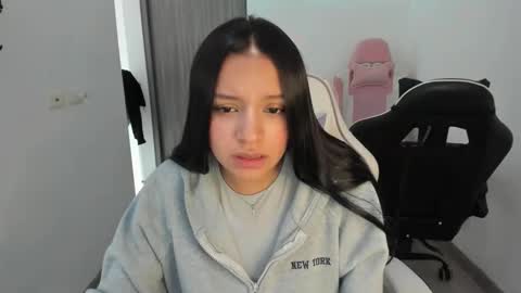 Snapshot of kimmi_foxy chatting on October 2025 06:41:01 PM kimmi online show from October 2025 06:41:01 PM