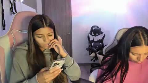 Snapshot of kimmi_foxy chatting on November 2025 11:14:02 PM kimmi online show from November 2025 11:14:02 PM