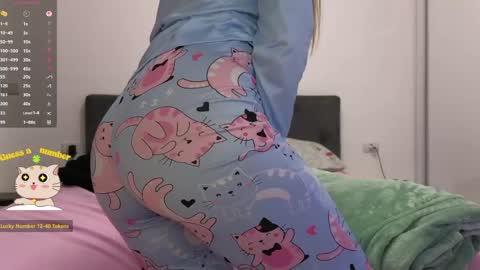 Kimmie online show from April 2026 06:57:01 PM