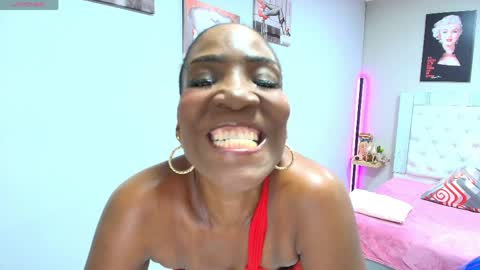 Snapshot of kimmturner chatting on May 2026 12:44:02 PM Kim online show from May 2026 12:44:02 PM