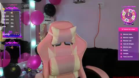 Kim  online show from December 2024 05:19:02 PM