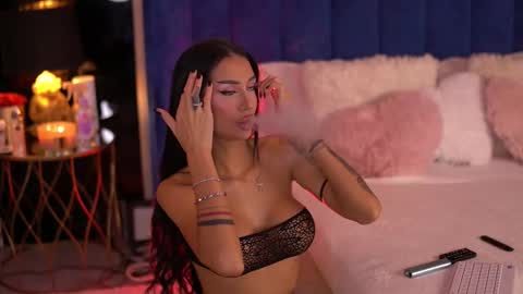 Kim online show from October 2025 02:50:01 PM