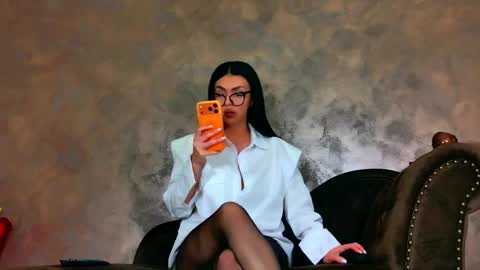 Kim Wilmes online show from May 2026 11:37:01 AM