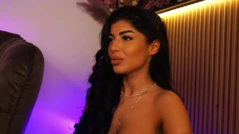 Snapshot of kimybroox chatting on February 2026 10:24:02 PM Andreea online show from February 2026 10:24:02 PM