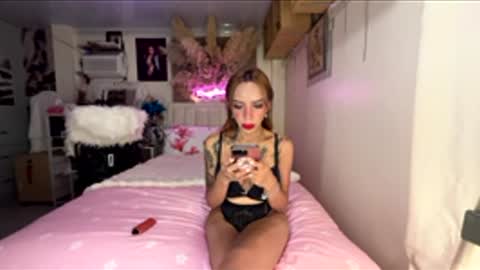 Snapshot of kimzy_evanz_xxx chatting on February 2026 12:15:01 PM Eviana online show from February 2026 12:15:01 PM