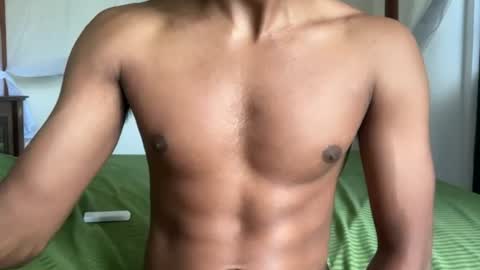 Snapshot of kinda_horny_right_now chatting on June 2026 06:34:01 AM Isaac online show from June 2026 06:34:01 AM