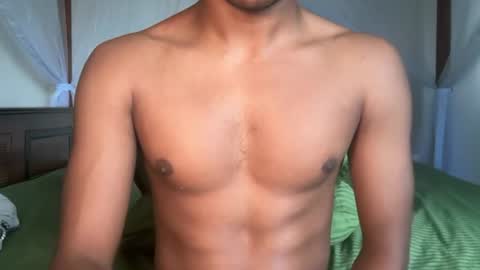 Snapshot of kinda_horny_right_now chatting on June 2026 05:12:01 AM Isaac online show from June 2026 05:12:01 AM