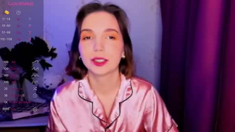 Hazel online show from December 2025 06:04:02 PM