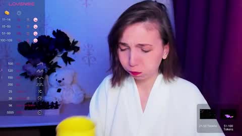 Hazel online show from February 2026 09:33:02 PM