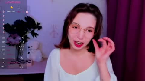 Hazel online show from April 2026 11:40:02 PM