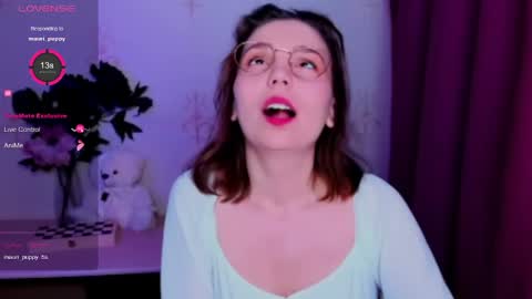 Hazel online show from April 2026 09:05:01 PM