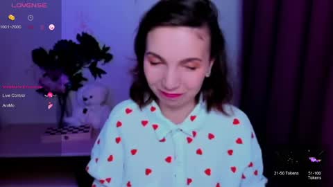 Hazel online show from April 2026 09:32:02 PM