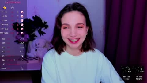 Hazel online show from April 2026 07:31:01 PM