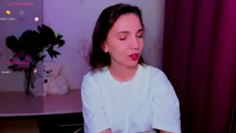 Hazel online show from May 2026 01:45:02 AM