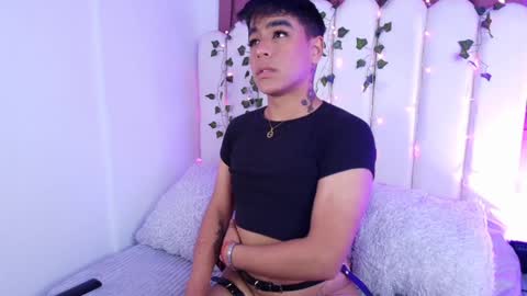 king  help me reach 100 likes online show from December 2024 01:53:02 AM