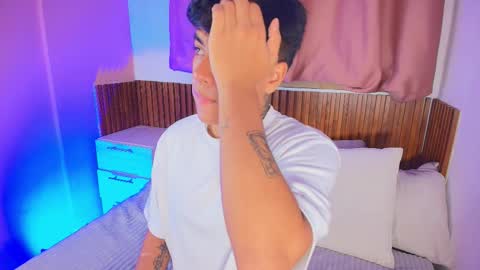 king  help me reach 100 likes online show from February 2026 03:00:02 AM