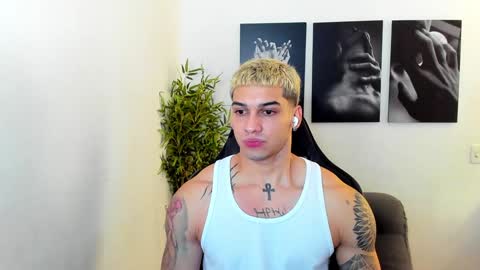 king_of_kings__ online show from December 2024 01:47:01 AM