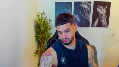 king_of_kings__ online show from March 2025 06:21:02 PM