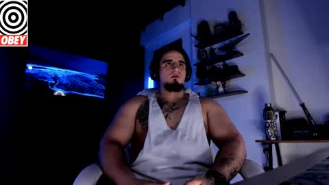 King Bear online show from November 2025 02:05:01 PM