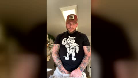 Snapshot of kingcali420_ chatting on February 2026 08:51:01 PM kingcali420_ online show from February 2026 08:51:01 PM