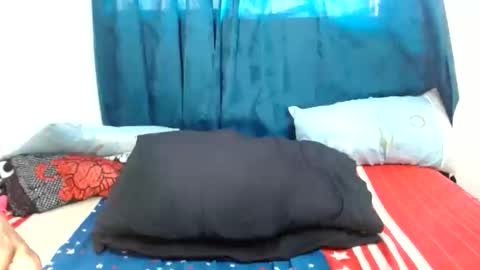 luisa queen online show from April 2026 09:08:01 PM