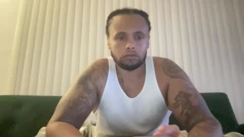 Snapshot of kingdabiggest chatting on November 2025 01:06:02 PM KingDaBiggest online show from November 2025 01:06:02 PM