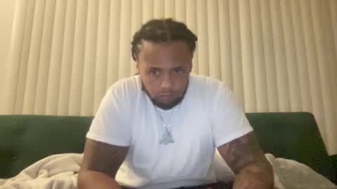 Snapshot of kingdabiggest chatting on November 2025 08:20:02 AM KingDaBiggest online show from November 2025 08:20:02 AM