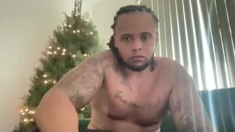 Snapshot of kingdabiggest chatting on December 2025 09:31:02 PM KingDaBiggest online show from December 2025 09:31:02 PM