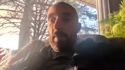 kingdaddysayless online show from November 2025 09:28:01 PM