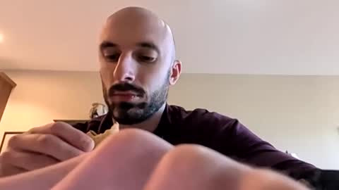 kingdaddysayless online show from April 2026 07:55:02 PM