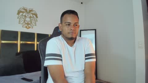 kingg_jay online show from June 2026 11:45:02 AM