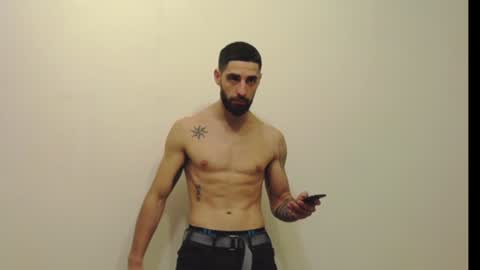 Snapshot of kingkarlos_ chatting on December 2024 04:57:01 PM KingKarlos online show from December 2024 04:57:01 PM