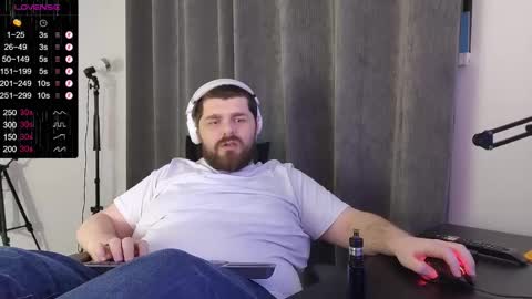 Snapshot of kingmarti chatting on February 2026 06:42:02 AM Marti online show from February 2026 06:42:02 AM