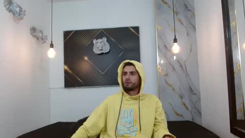 KING  online show from March 2026 02:17:02 AM