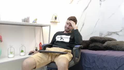 KING  online show from June 2026 04:04:02 AM