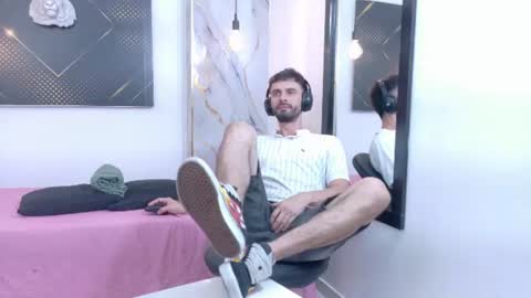 KING  online show from June 2026 05:12:01 AM