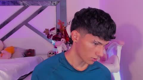  A L E X  online show from January 2025 01:47:01 AM