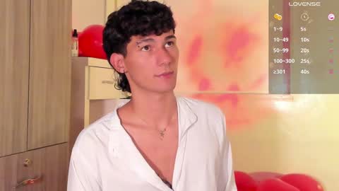  A L E X  online show from February 2025 10:14:02 PM