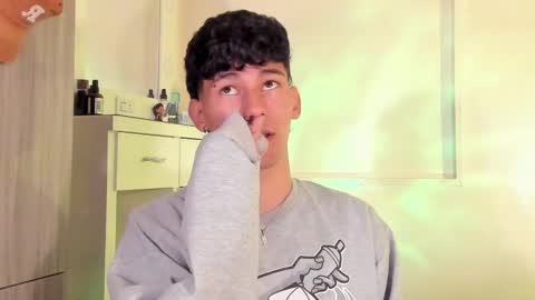  A L E X  online show from February 2025 03:45:01 AM