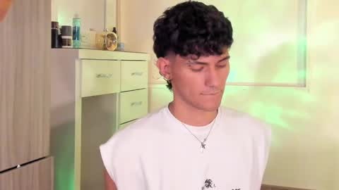  A L E X  online show from February 2025 04:51:02 AM