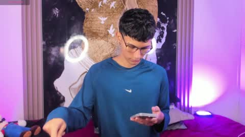 Snapshot of kingparker1 chatting on April 2026 07:02:02 AM A L E X online show from April 2026 07:02:02 AM