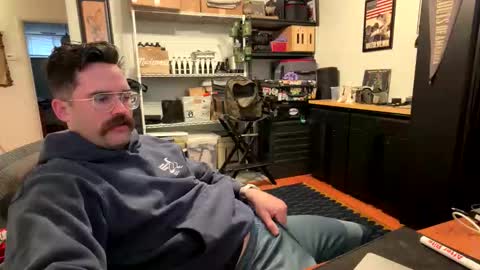 kingxhelm online show from March 2026 05:52:01 PM