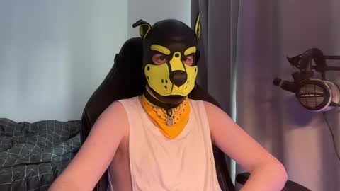 kinklad_uk5 online show from May 2026 02:22:01 PM