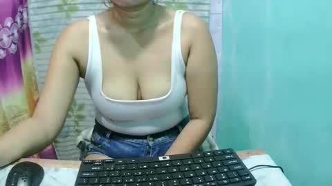 Snapshot of kinky_asianbabe chatting on February 2026 10:45:02 AM Rose online show from February 2026 10:45:02 AM
