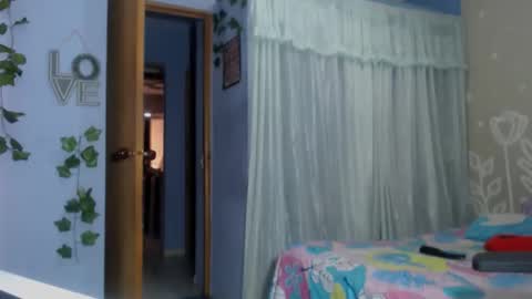 Snapshot of kinky_eli_ chatting on February 2026 01:32:02 PM kinky_eli_ online show from February 2026 01:32:02 PM