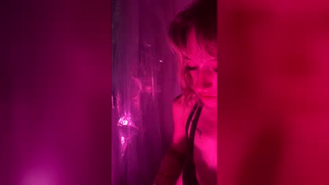 Kinky K80 online show from June 2026 01:57:02 PM