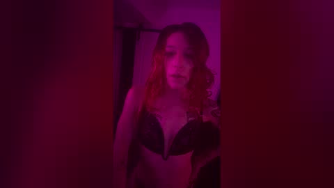 Kinky K80 online show from June 2026 12:00:02 PM
