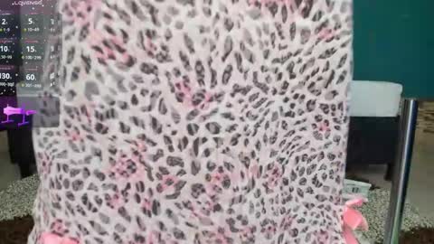 Snapshot of kinky_polar chatting on October 2025 01:59:02 AM Polar online show from October 2025 01:59:02 AM